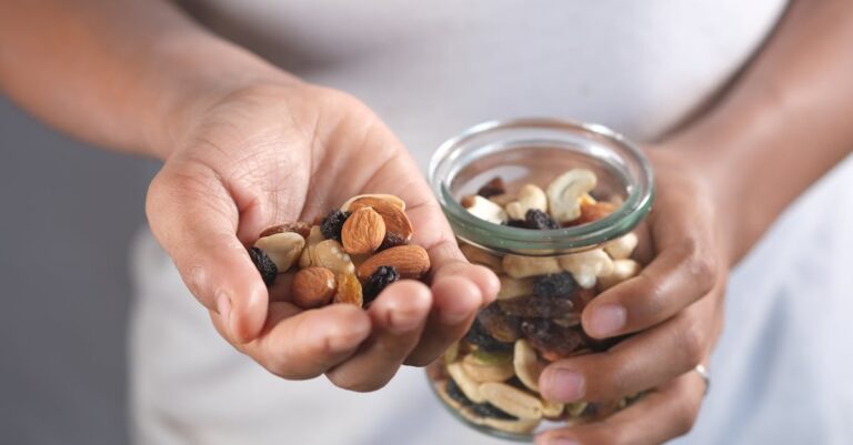 découvrez les meilleurs snacks énergétiques pour booster votre énergie rapidement et naturellement tout au long de la journée.