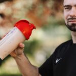 découvrez les erreurs courantes en nutrition sportive et apprenez comment optimiser votre alimentation pour améliorer vos performances et votre récupération.