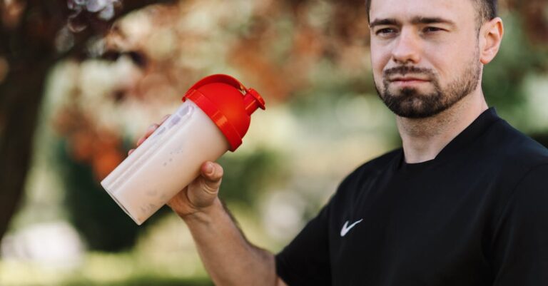 découvrez les erreurs courantes en nutrition sportive et apprenez comment optimiser votre alimentation pour améliorer vos performances et votre récupération.