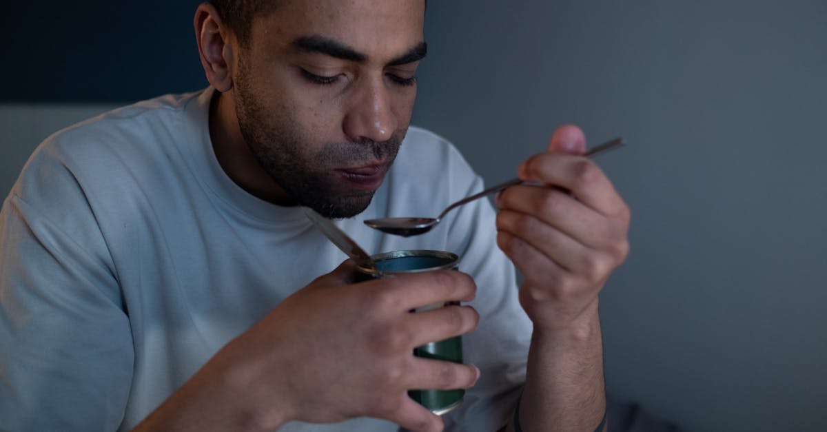 découvrez les meilleurs aliments pour la récupération après l'effort, favorisant la réparation musculaire et le regain d'énergie.