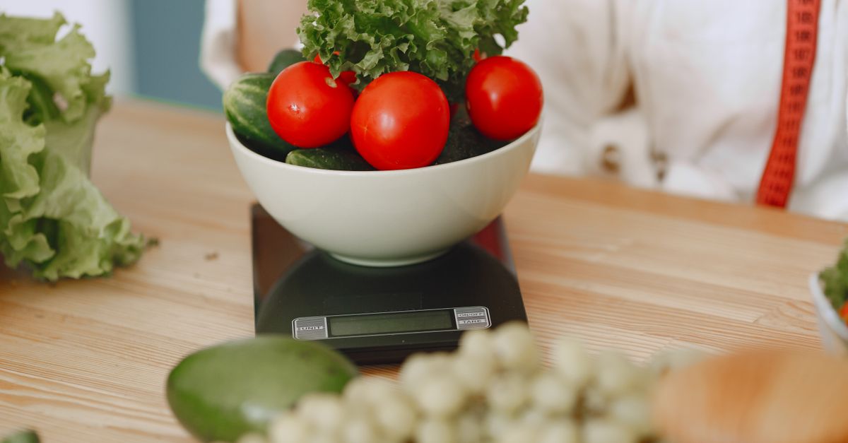 découvrez comment créer un déficit calorique efficace pour perdre du poids et améliorer votre santé grâce à des conseils simples et adaptés.