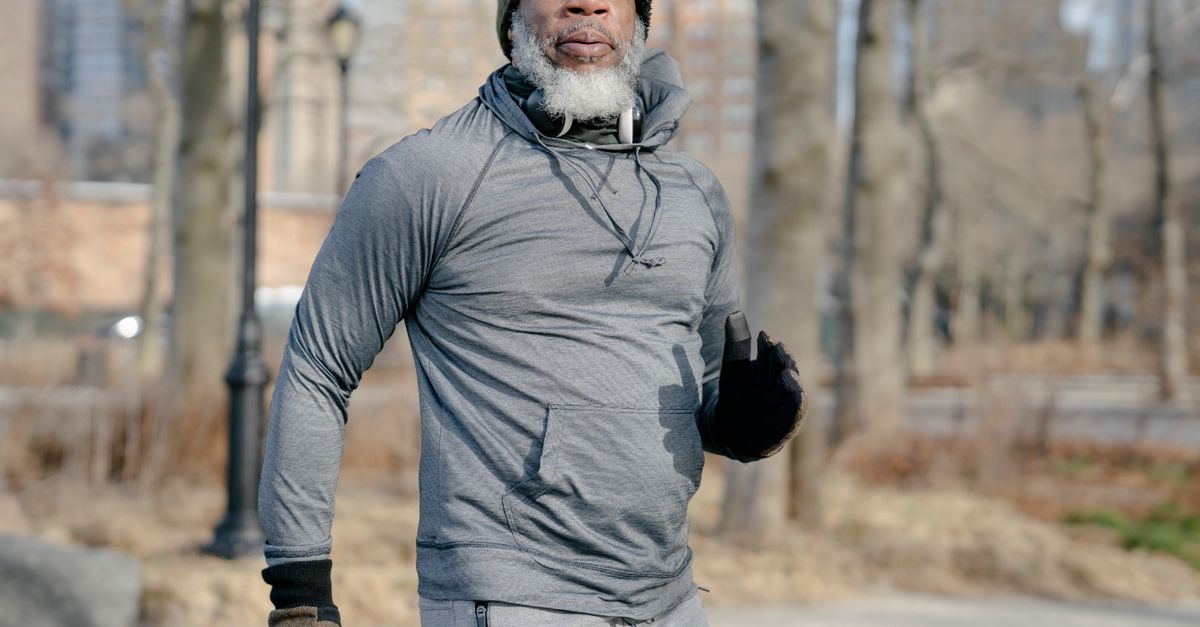 découvrez comment la nutrition sportive peut améliorer la santé et la performance physique avec l'âge, en favorisant vitalité et bien-être tout au long de la vie.
