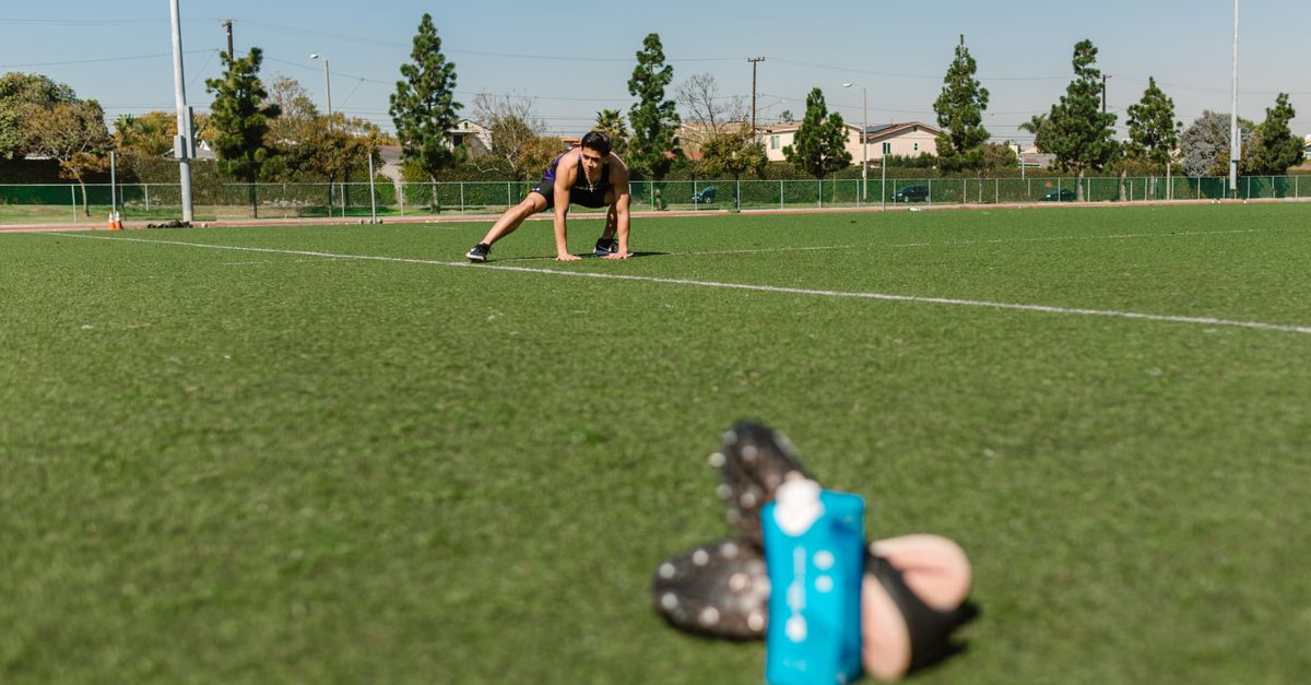 découvrez comment la consommation de sucre influence les performances sportives, en analysant ses effets positifs et négatifs sur l'énergie, l'endurance et la récupération.