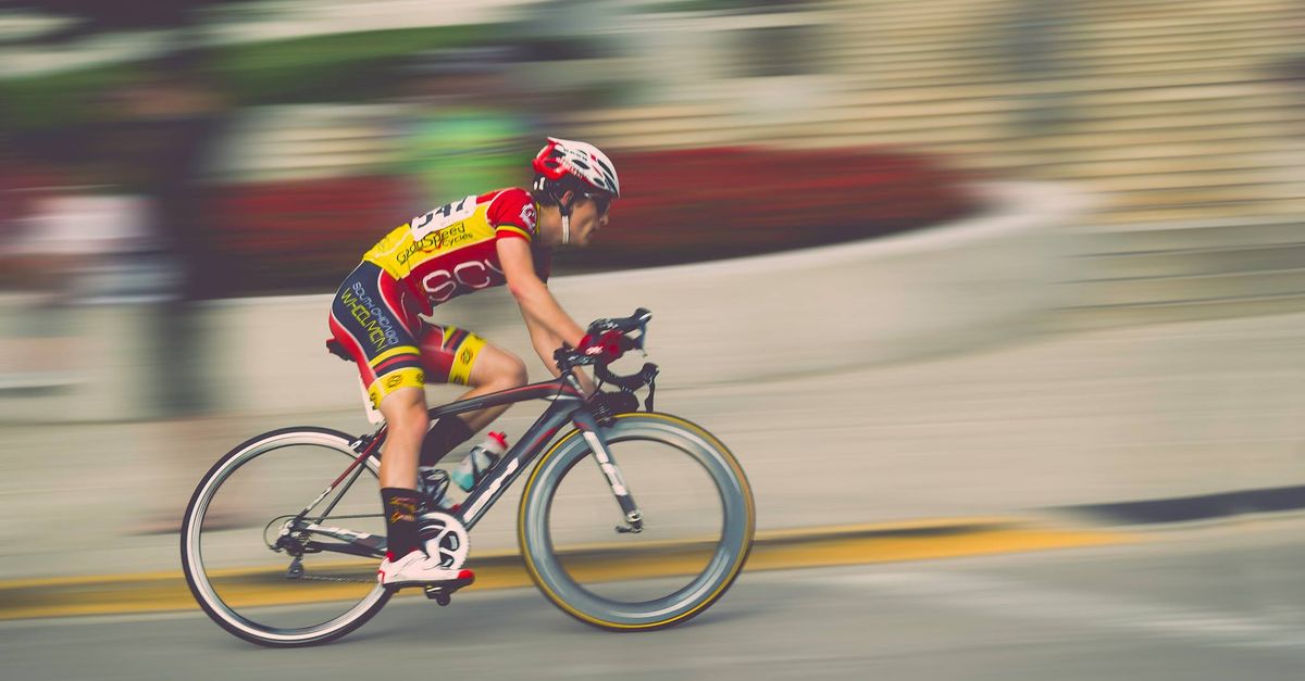 découvrez comment les régimes cétogènes peuvent améliorer les performances dans les sports d'endurance grâce à une optimisation de la combustion des graisses et une énergie durable.