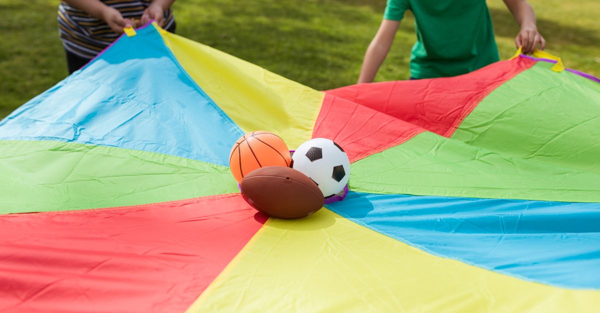 découvrez les conseils nutritionnels essentiels pour soutenir l’énergie, la performance et la récupération des jeunes pendant un camp sportif.